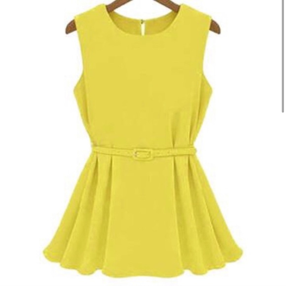Chiffon Yellow Sleeveless Blouse Multiple Sizes - Picture 1 of 4